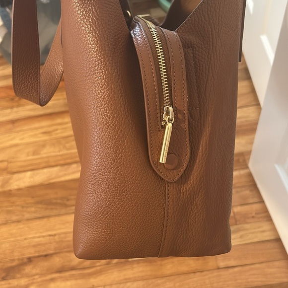 Cuyana Zippered Satchel - Picture 9 of 10